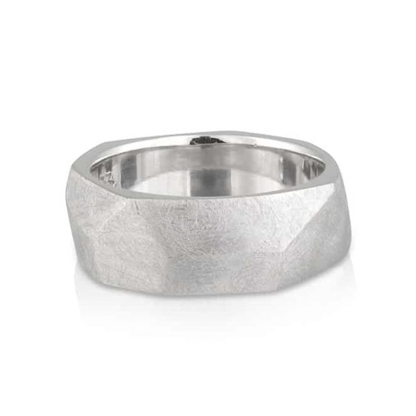 Gents Wedder White Gold Hammer Ring