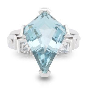 18ct White Gold 4.99ct Kite Shaped Aquamarine and Kite Shaped Diamonds Trilogy contemporary style Dress ring